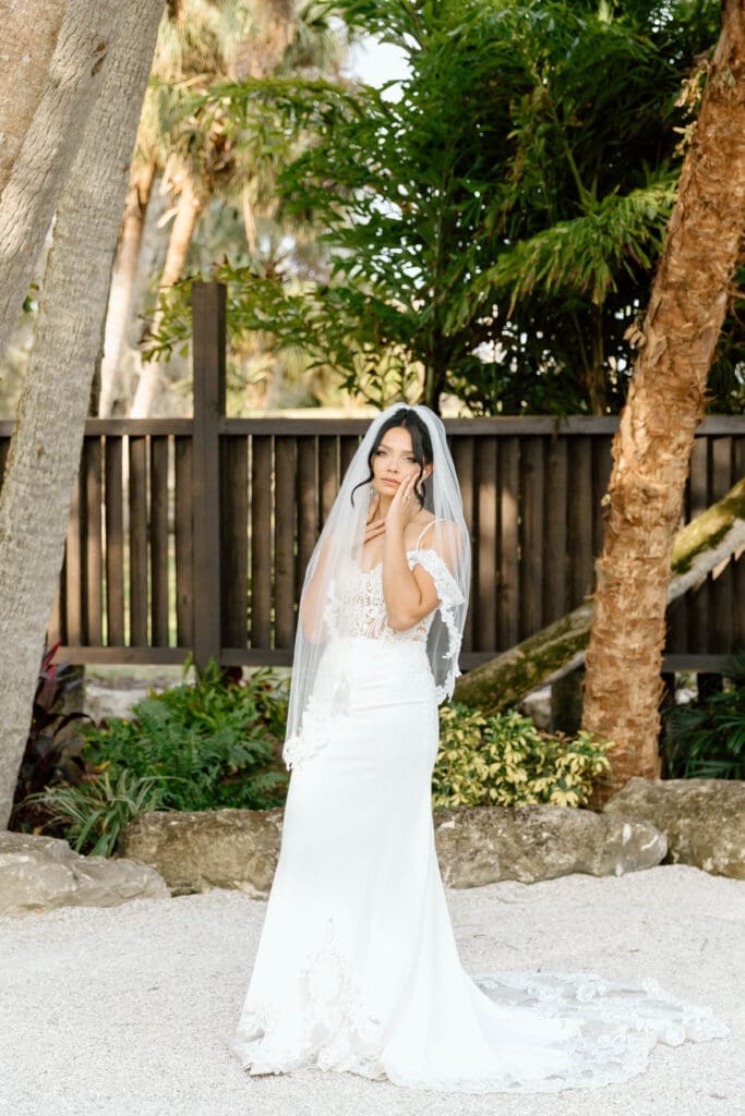 Venice florida private residence wedding bride portrait nikki b photo.jpg00006