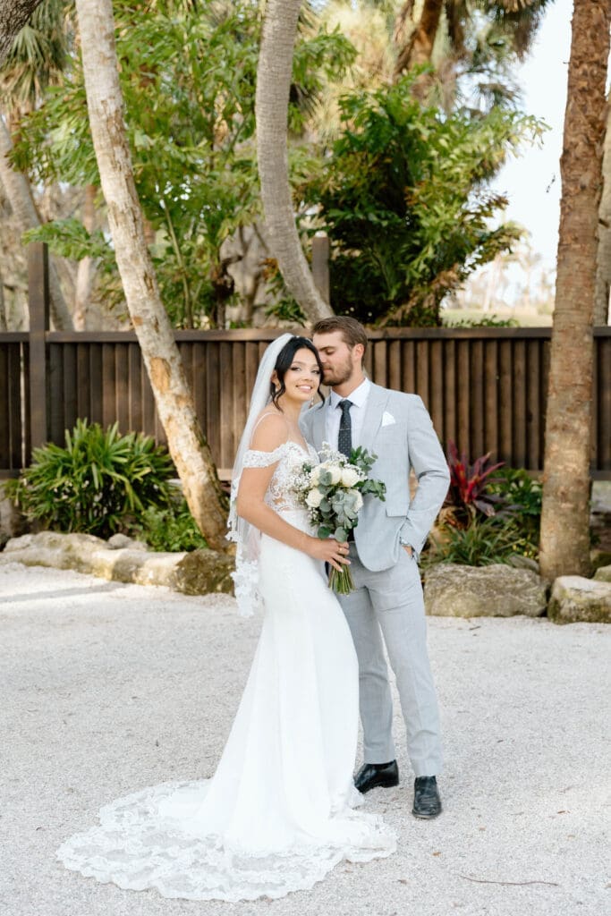 Venice florida private residence wedding couple portrait nikki b photo.jpg00008